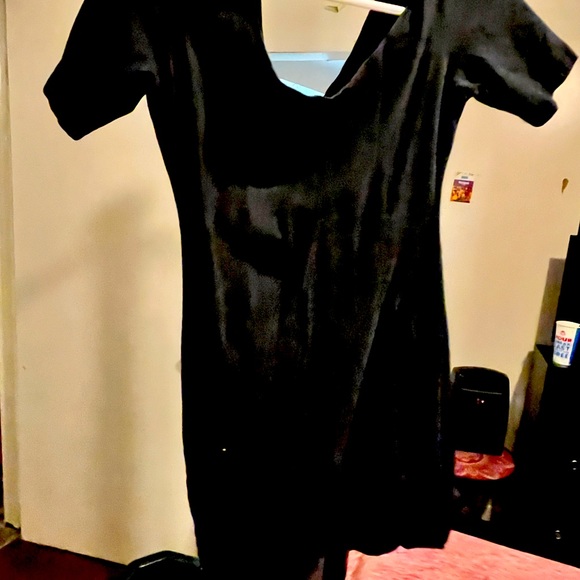 Dress - Picture 1 of 1